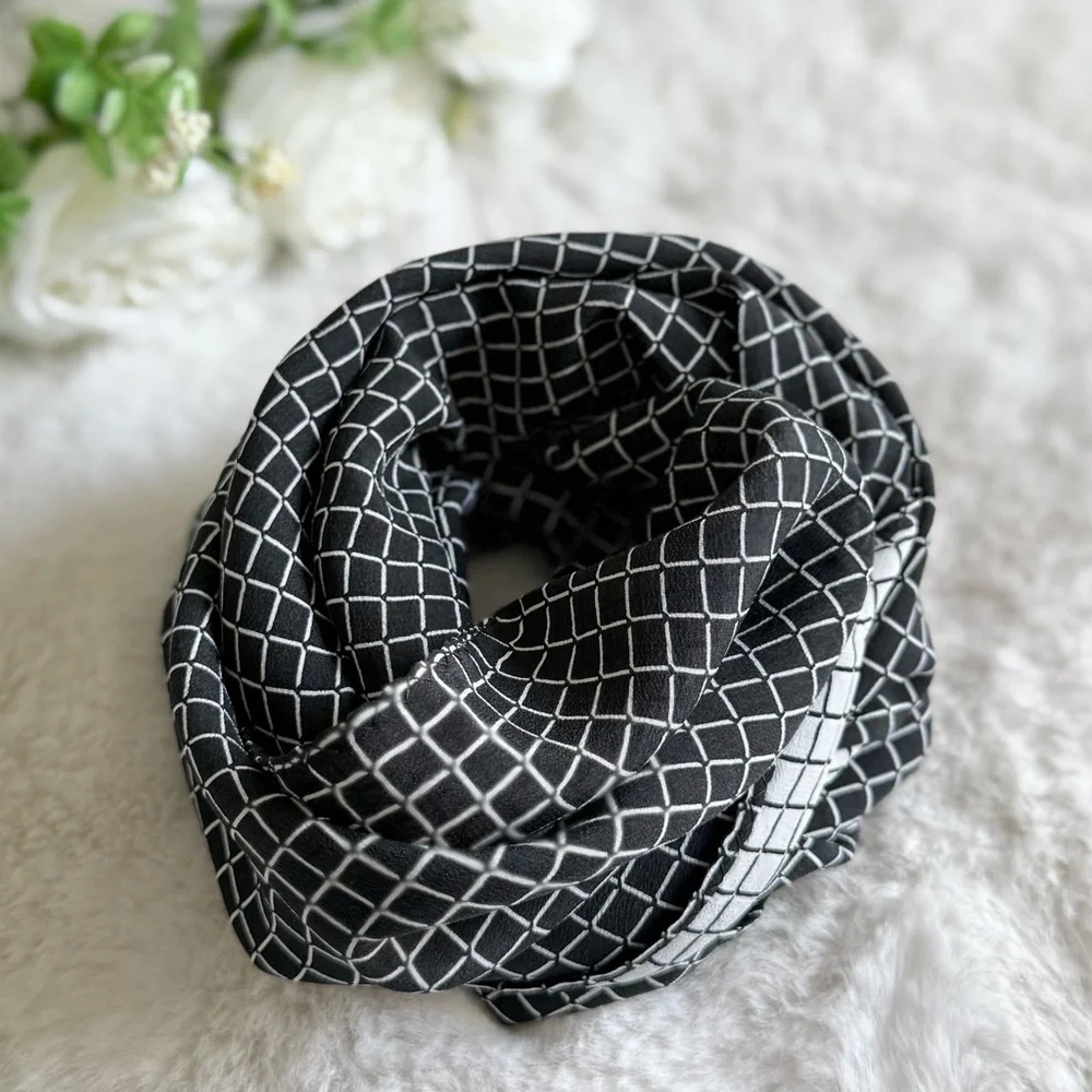 J JILL NEW Wearever Silk Windowpane Print Infinity Scarf • Woven Reversible